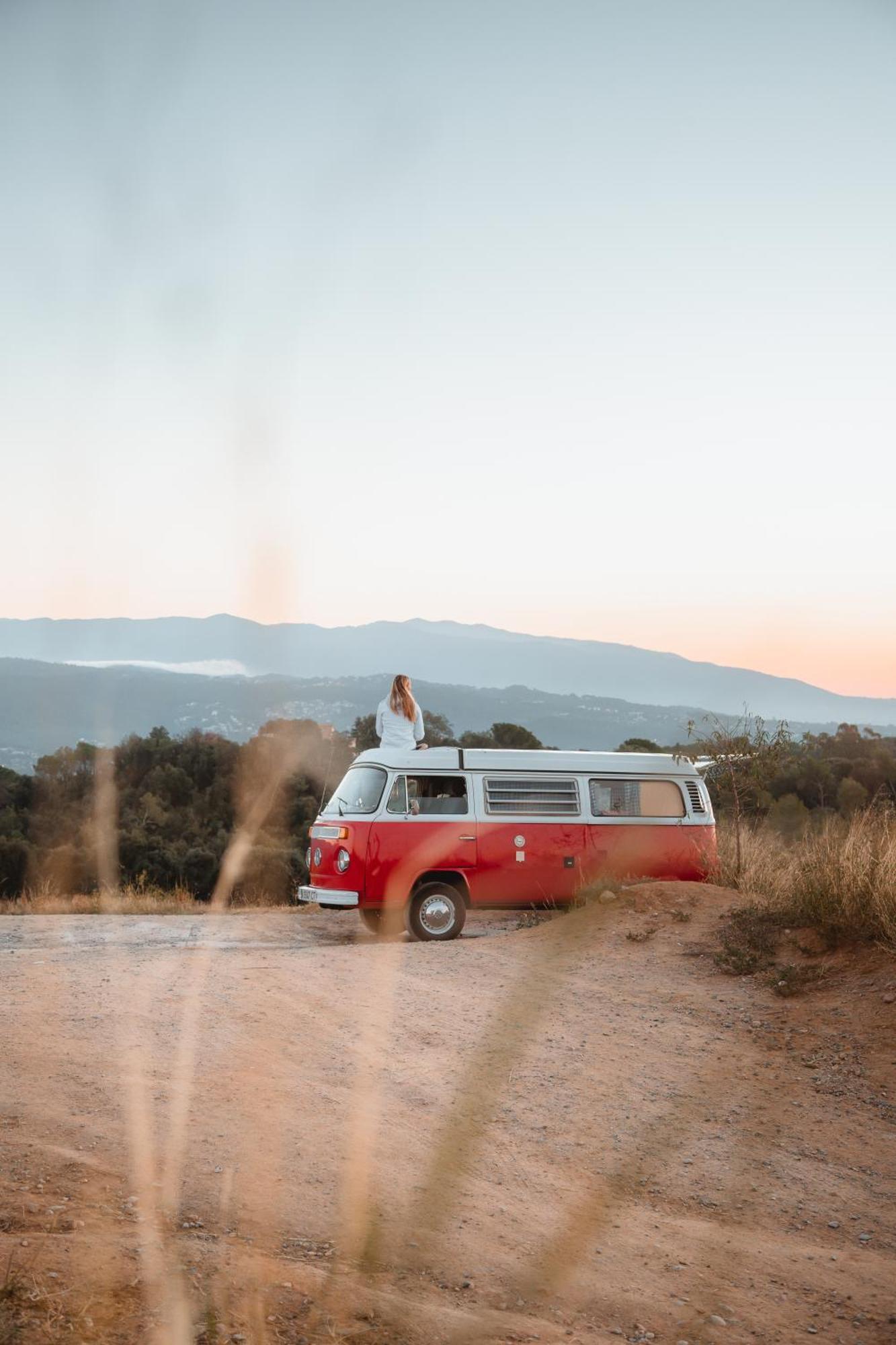 Retro Vw Kombi T2 Campervan L'Hospitalet de Llobregat Dış mekan fotoğraf