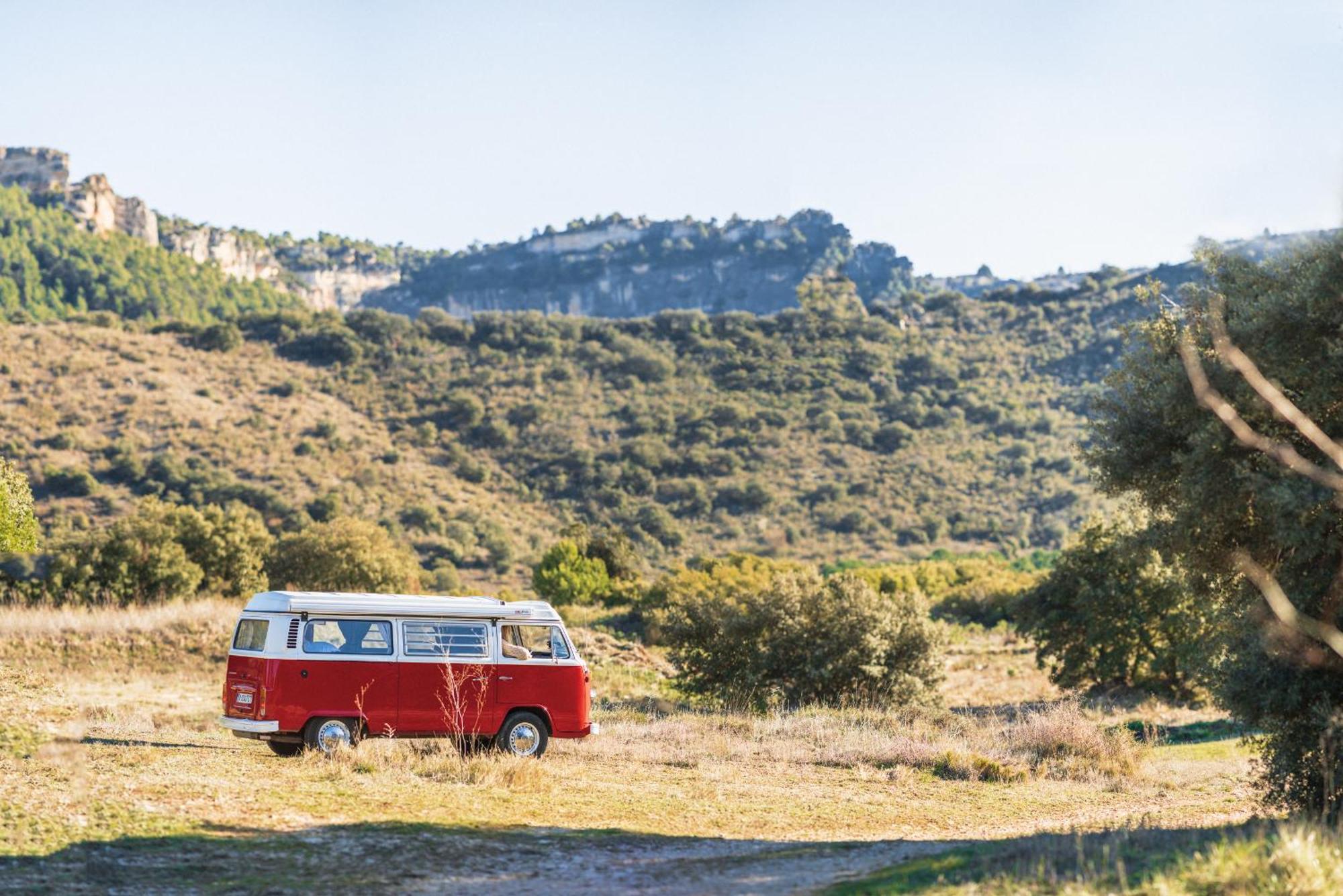 Retro Vw Kombi T2 Campervan L'Hospitalet de Llobregat Dış mekan fotoğraf